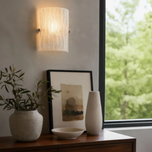 Badezimmer-Wandleuchte mit handgefertigtem Glasschirm